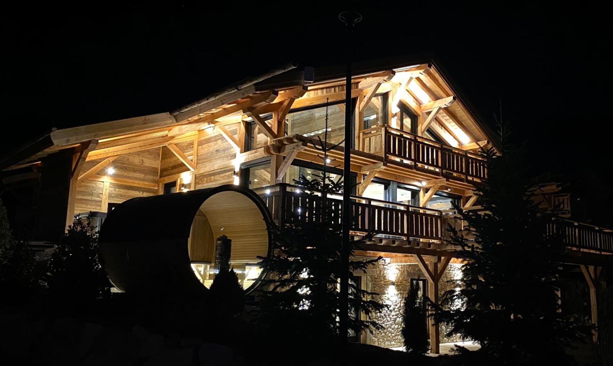 Chalet Aguila - Jacuzzi Et Sauna Panoramique - Construit En 2023 Bolquere Ngoại thất bức ảnh